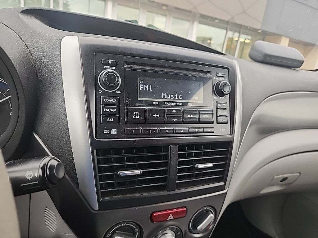 2011 Subaru Forester 2.5X Premium photo 16
