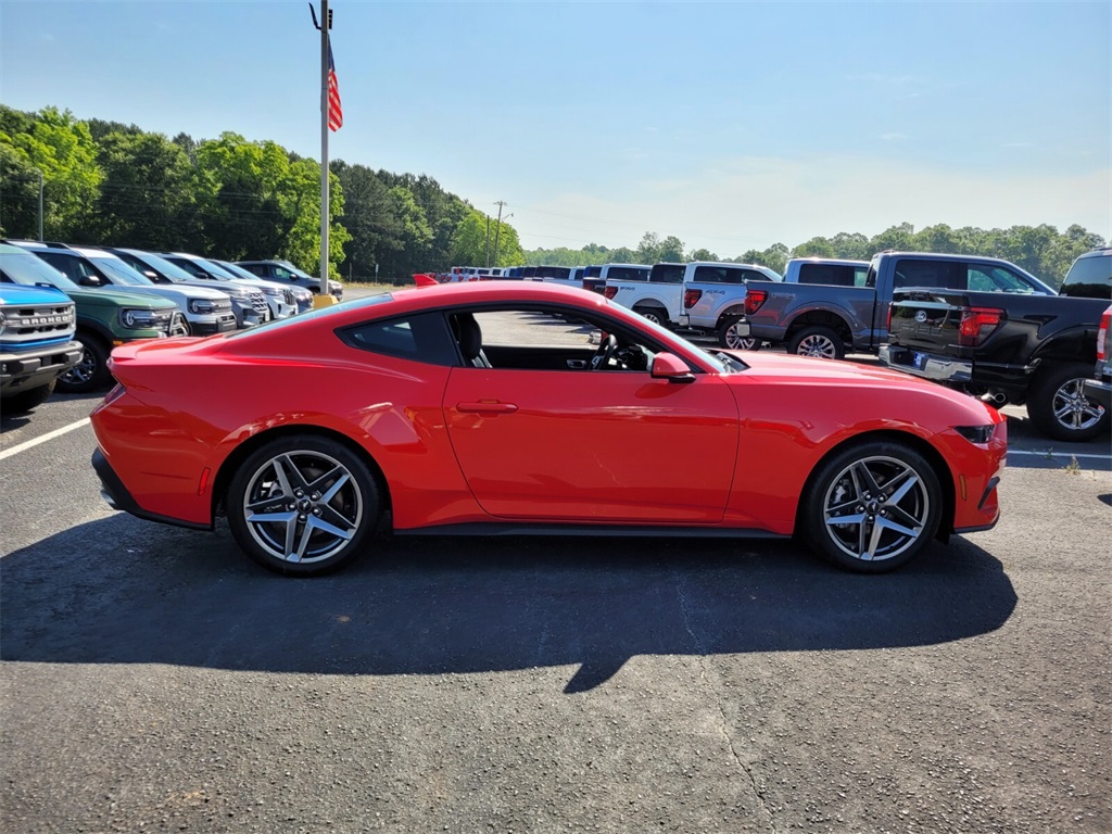 2025 Ford Mustang EcoBoost Premium photo 11