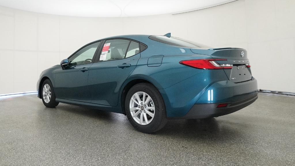 2026 Toyota Camry LE photo 14