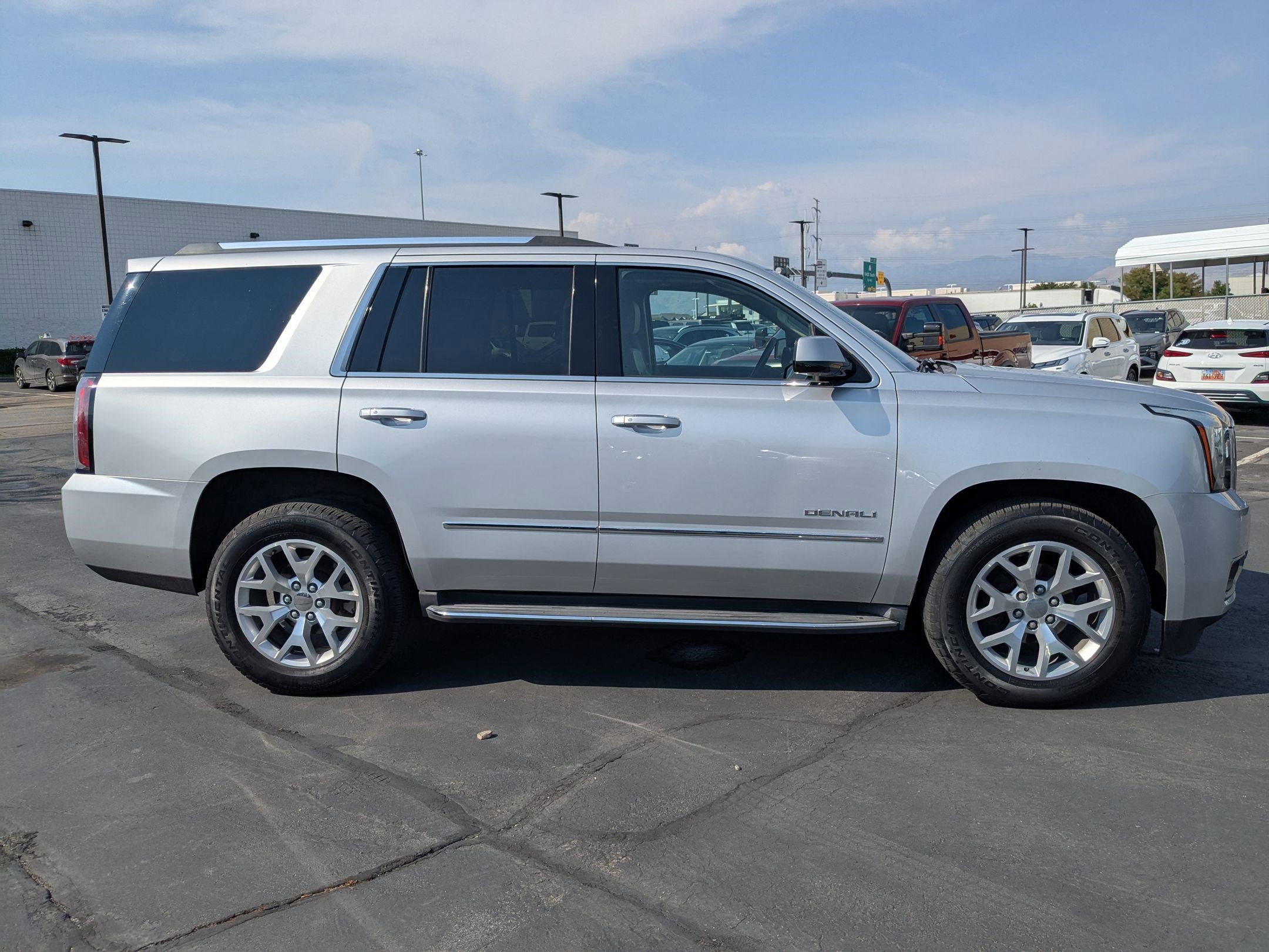 2015 Gmc Yukon Denali photo 2
