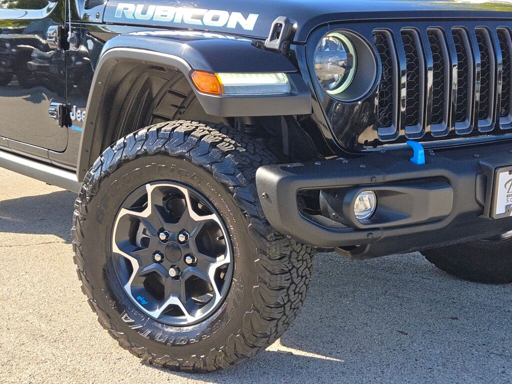2023 Jeep Wrangler Rubicon 4xe photo 3