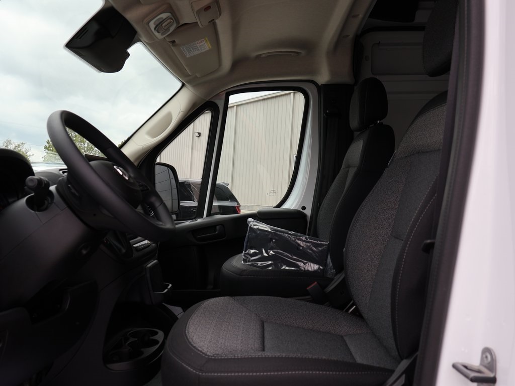 2026 Ram 2500 photo 17
