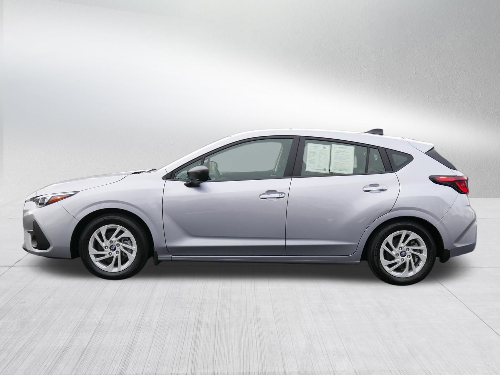 2025 Subaru Impreza Base photo 3