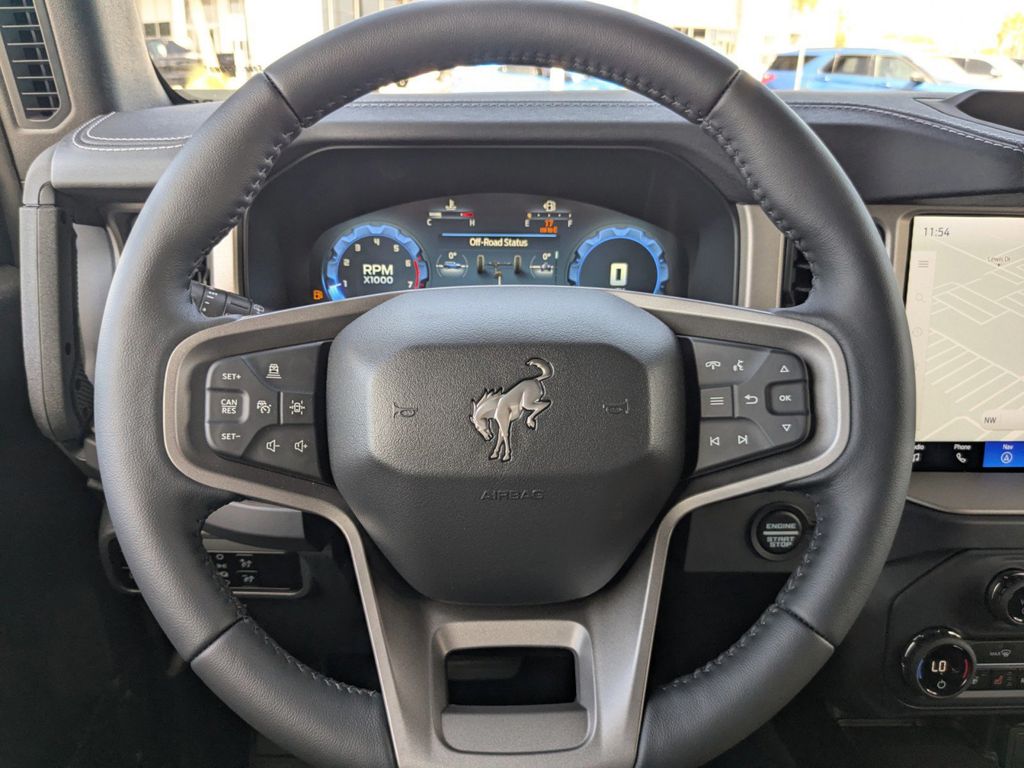 2025 Ford Bronco Outer Banks photo 29