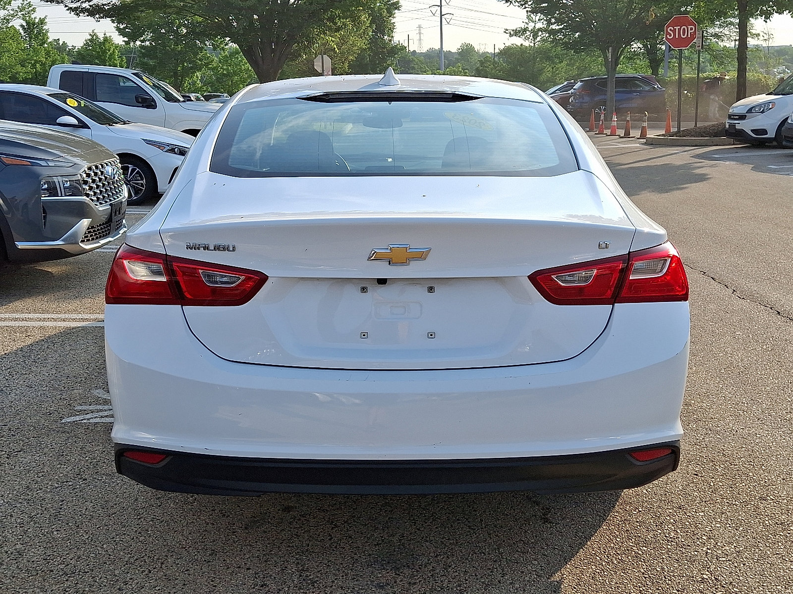 2023 Chevrolet Malibu 1LT photo 3