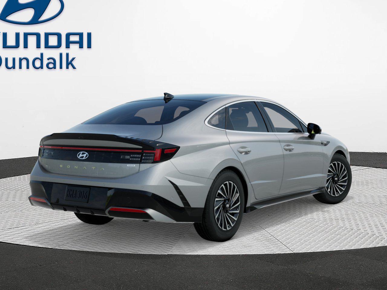 2026 Hyundai Sonata Hybrid Limited photo 4