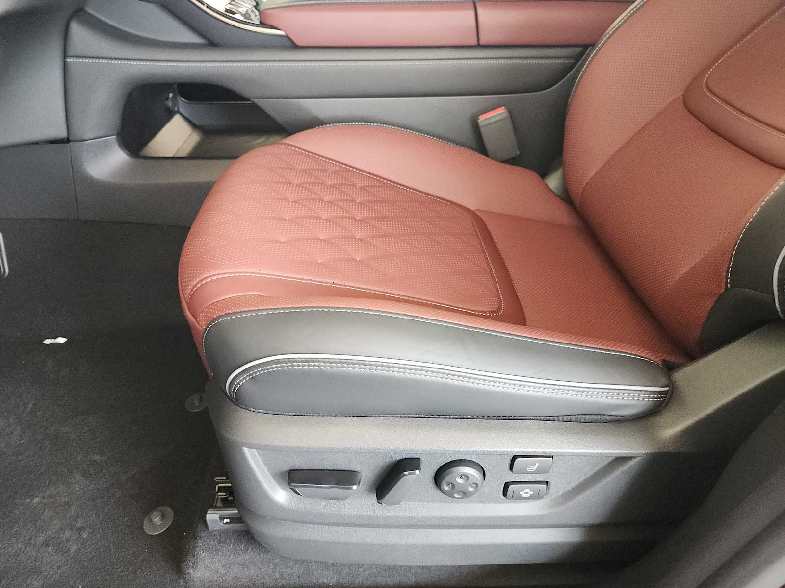 2025 Infiniti QX80 photo 19