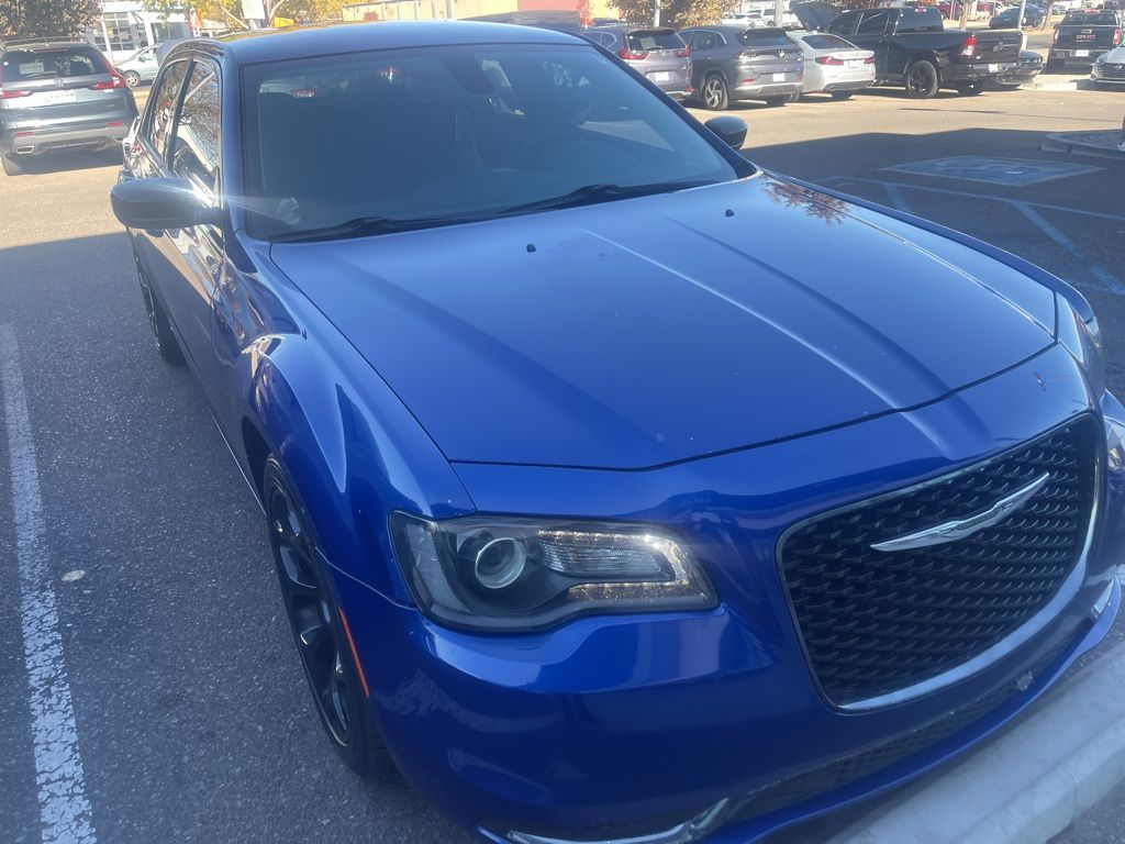 2019 Chrysler 300 Touring