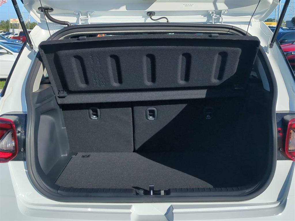2026 Hyundai Venue SEL photo 11