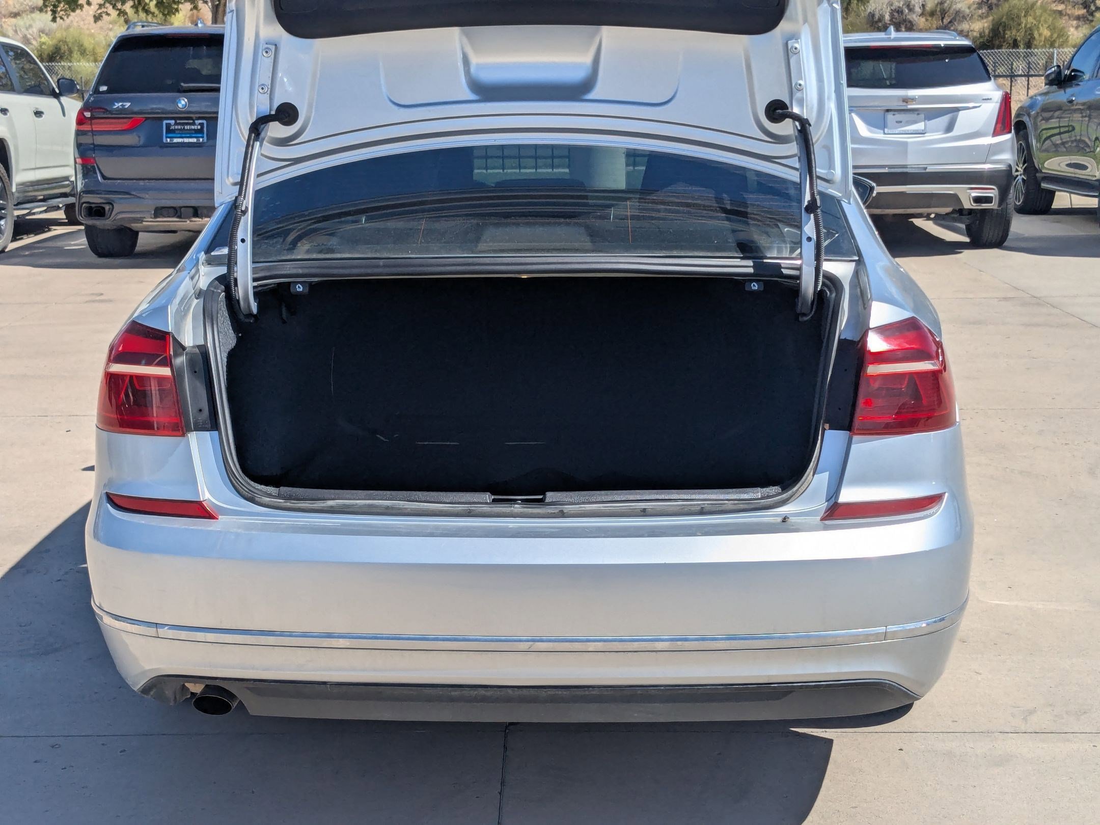 2018 Volkswagen Passat 2.0T S photo 20