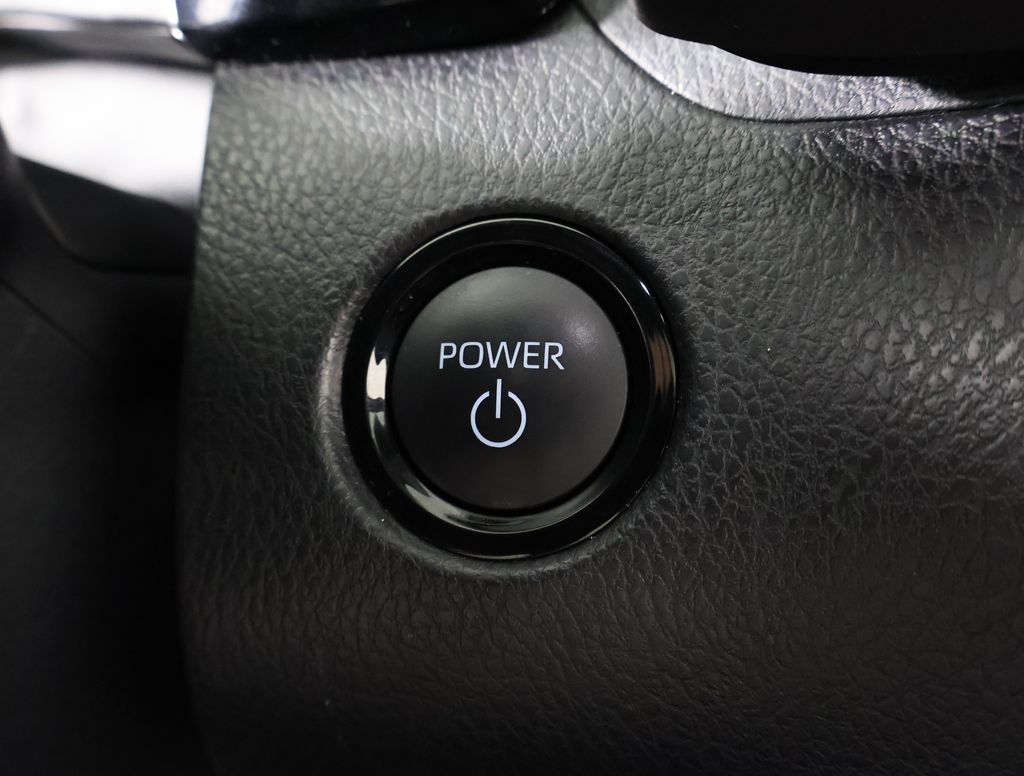 2025 Toyota Camry XSE photo 10
