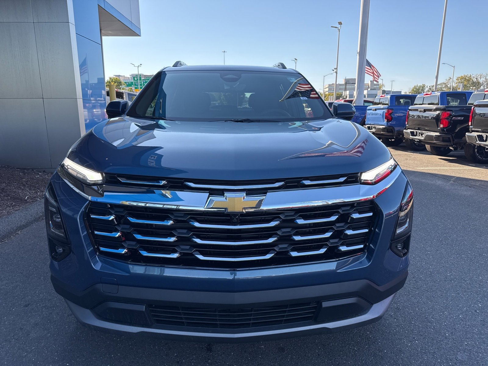 2026 Chevrolet Equinox LT photo 3