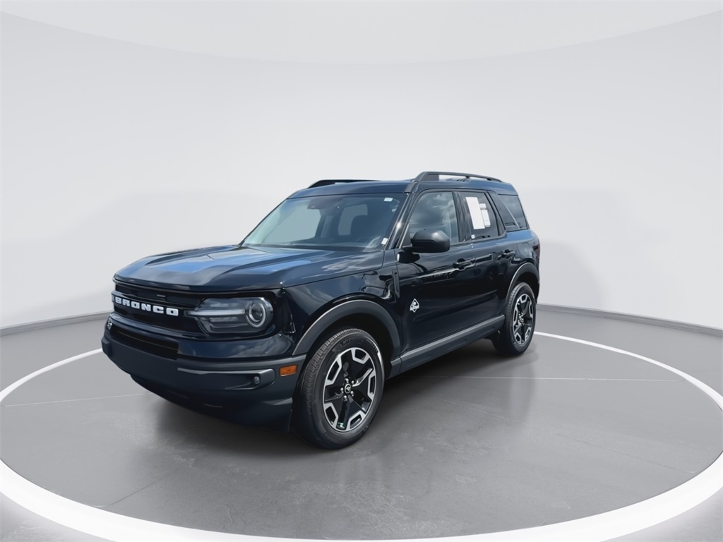 2021 Ford Bronco Sport Outer Banks photo 2