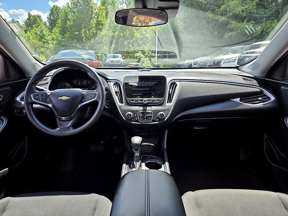 2024 Chevrolet Malibu 1LT photo 11