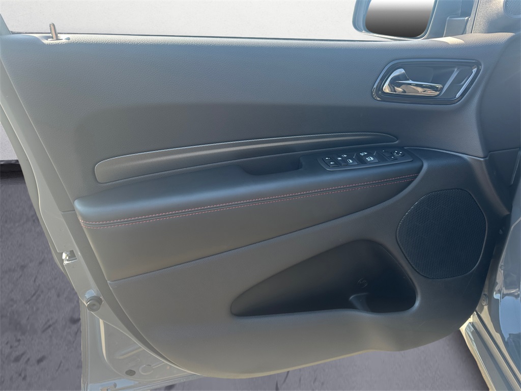 2025 Dodge Durango GT photo 9