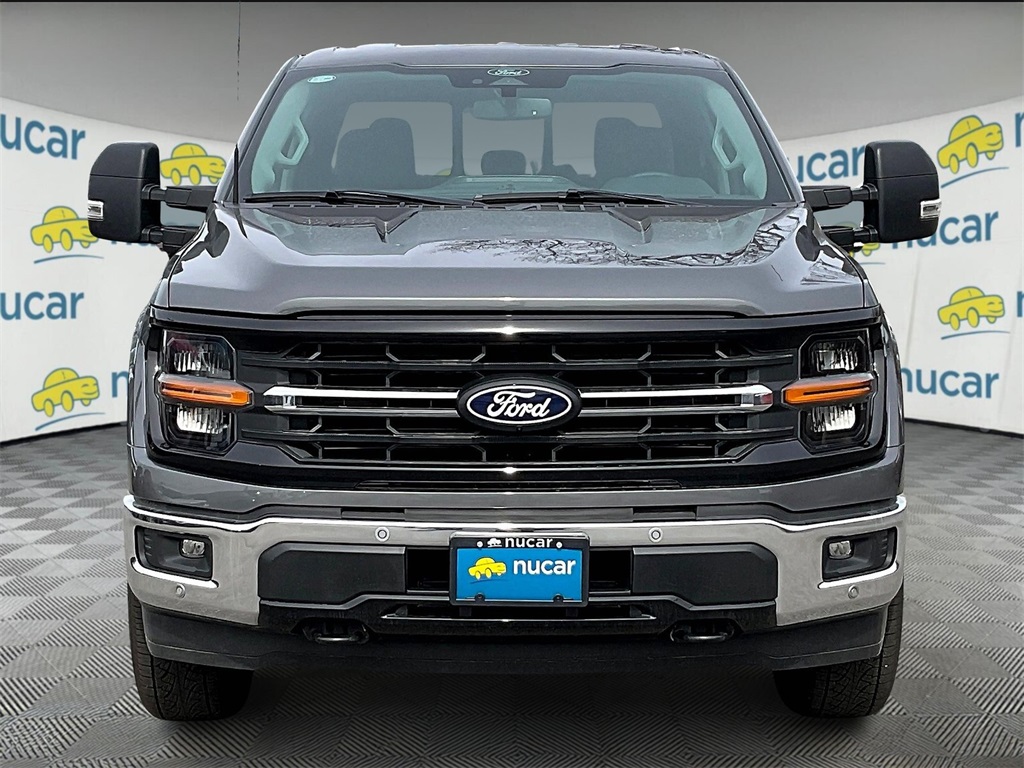 2025 Ford F-150 XLT photo 2