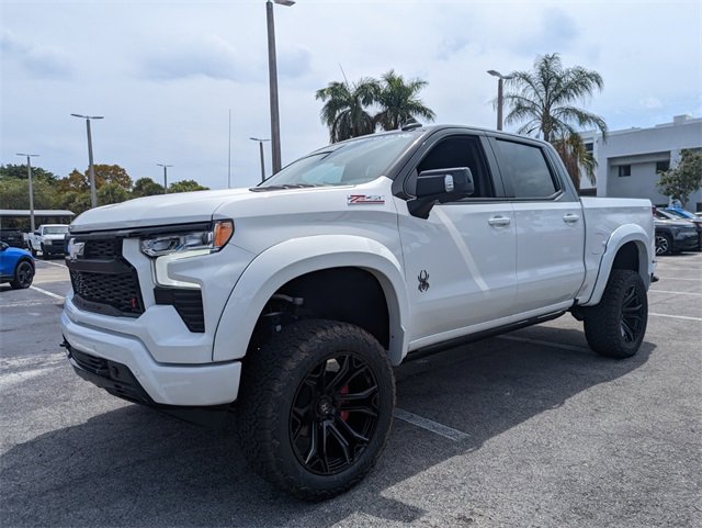 2025 Chevrolet Silverado 1500 RST photo 4