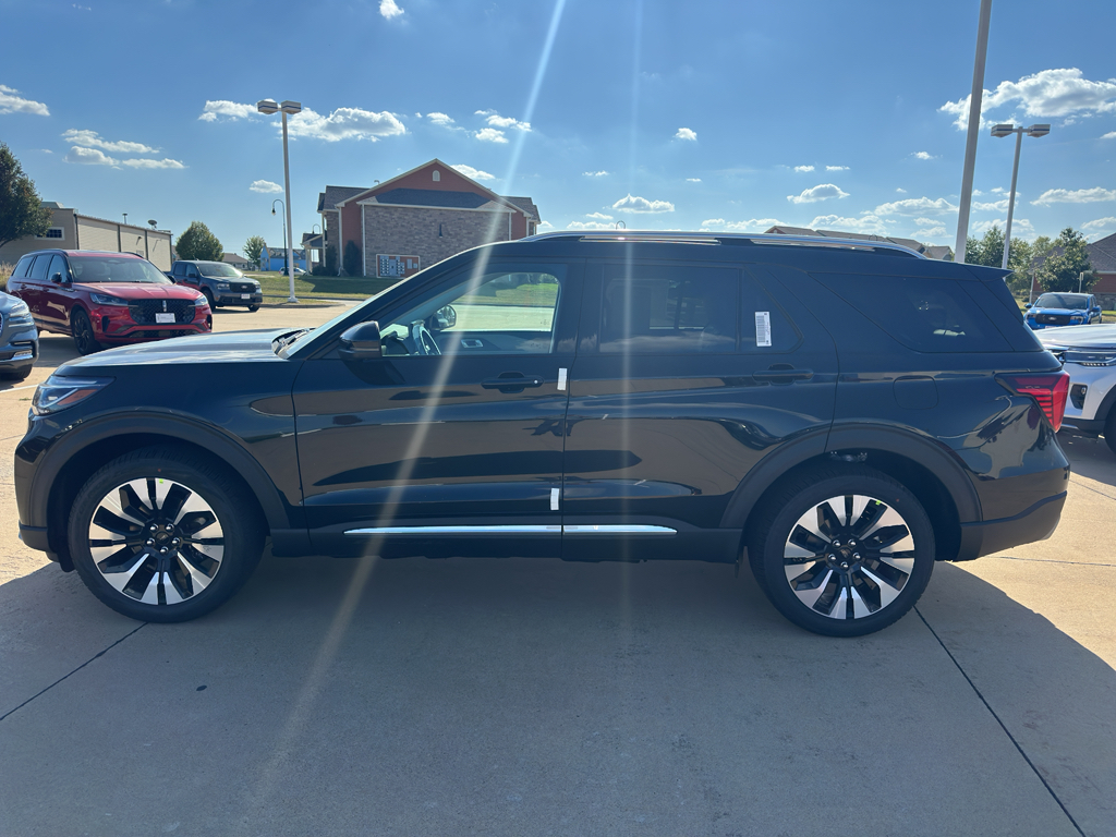 2025 Ford Explorer Platinum photo 3