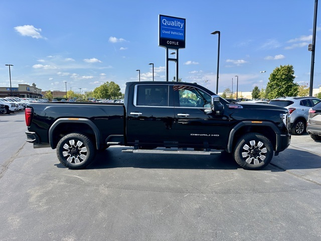 2024 Gmc Sierra HD Denali photo 2