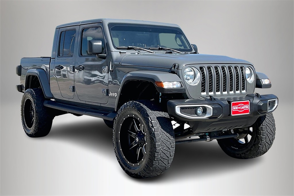 2021 Jeep Gladiator Overland's photo