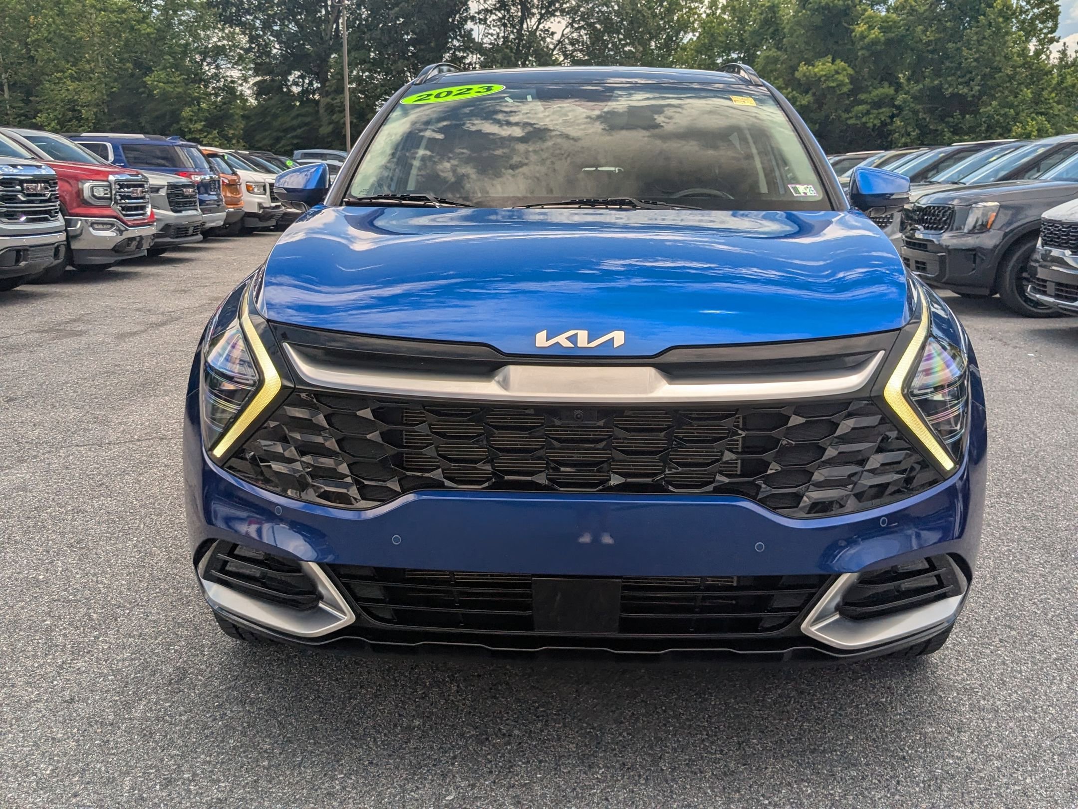 2023 Kia Sportage photo 2