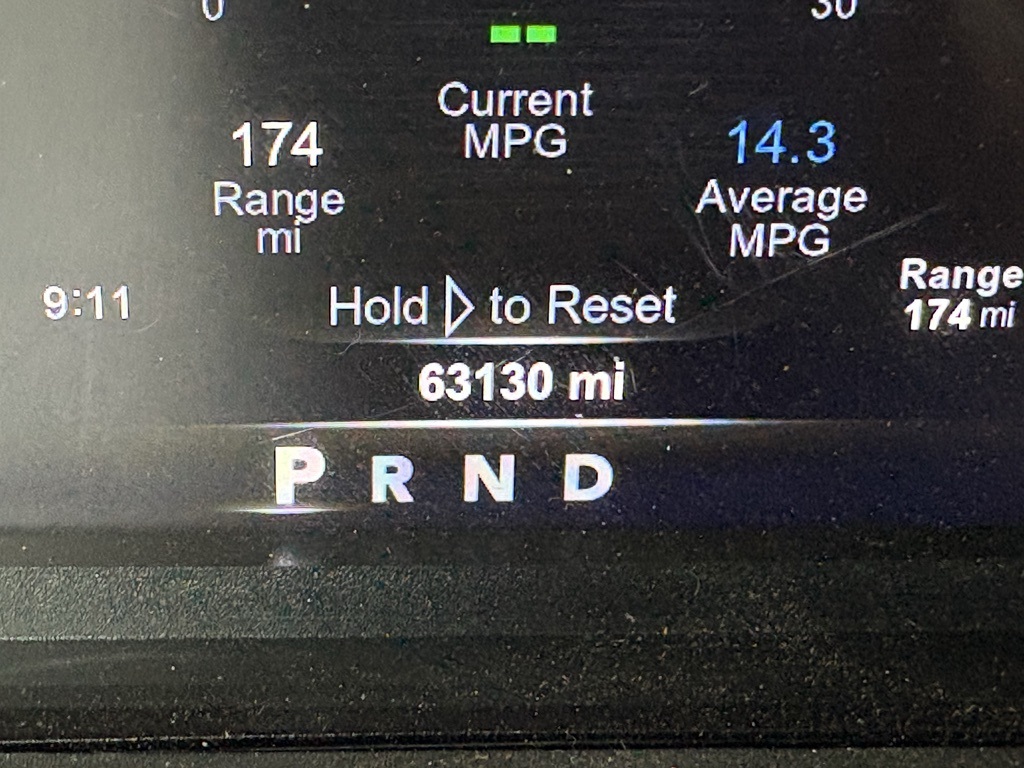 2019 Ram 1500 SLT photo 10