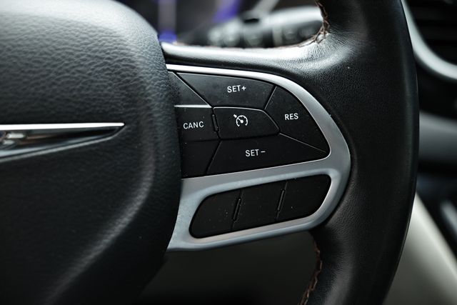 2019 Chrysler Pacifica Touring Plus photo 30