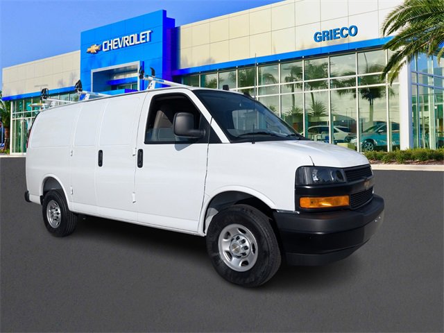 2025 Chevrolet Express Cargo Work Van's photo