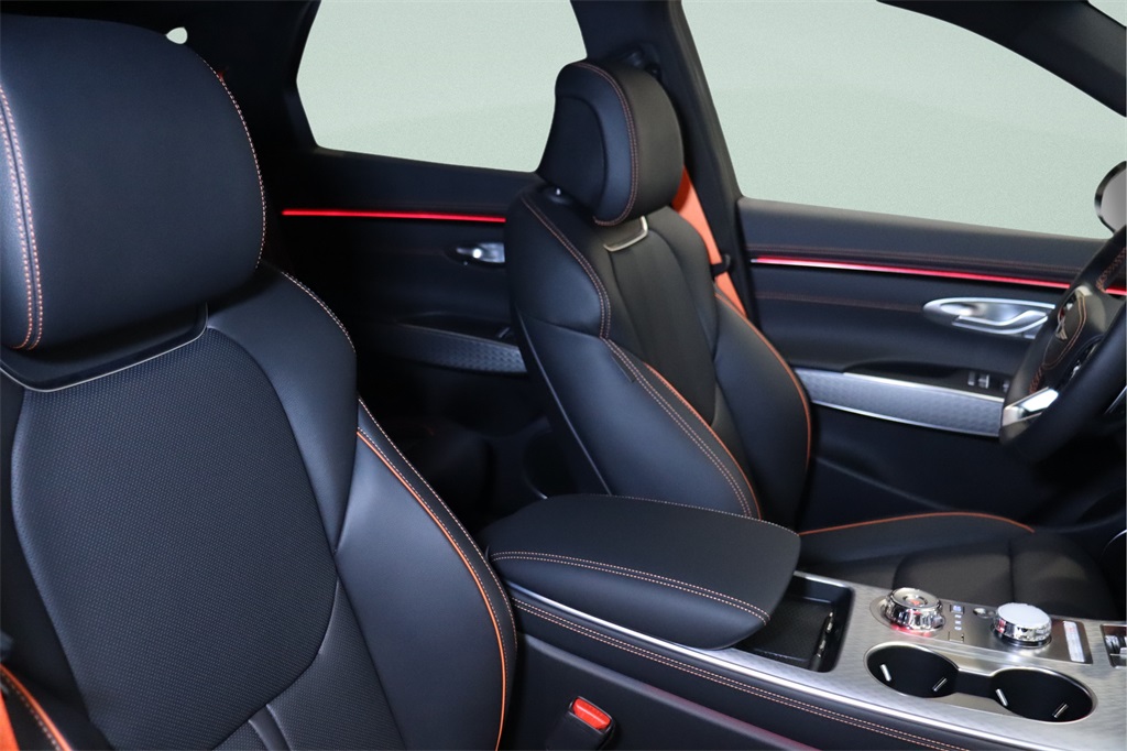 2026 Genesis GV70 2.5T Sport Prestige photo 15