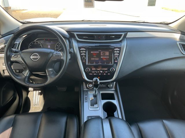 2023 Nissan Murano SV photo 2