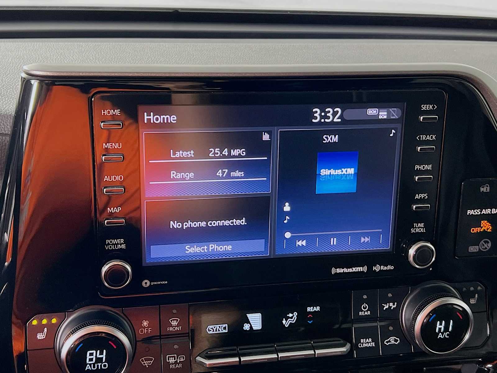 2020 Toyota Highlander XLE photo 14