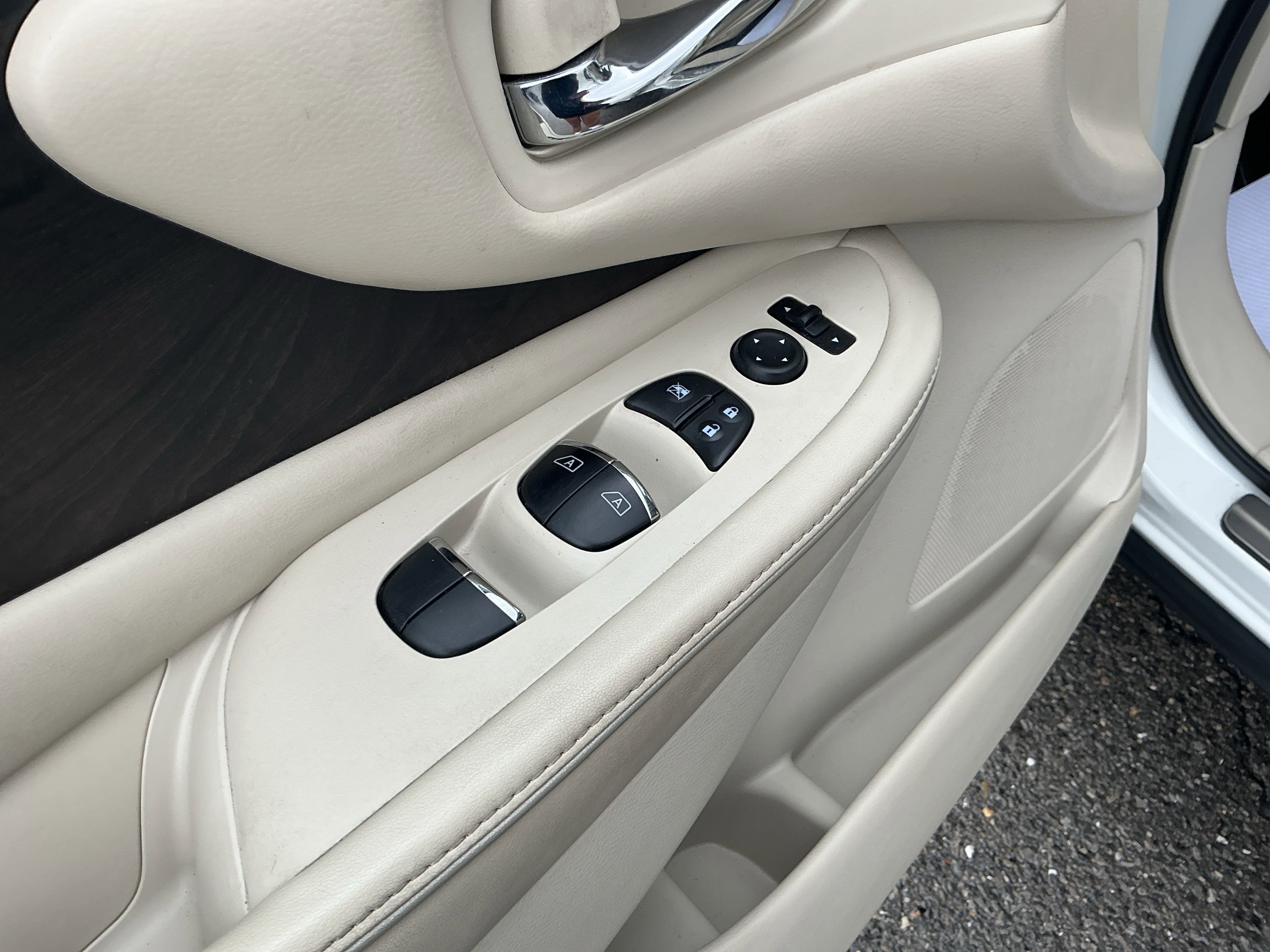 2019 Nissan Murano Platinum photo 3