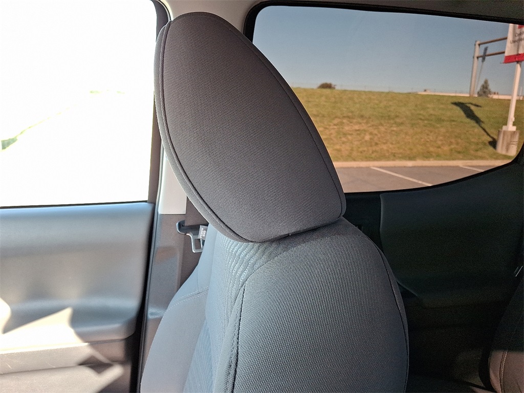 2023 Toyota Tacoma SR5 photo 16