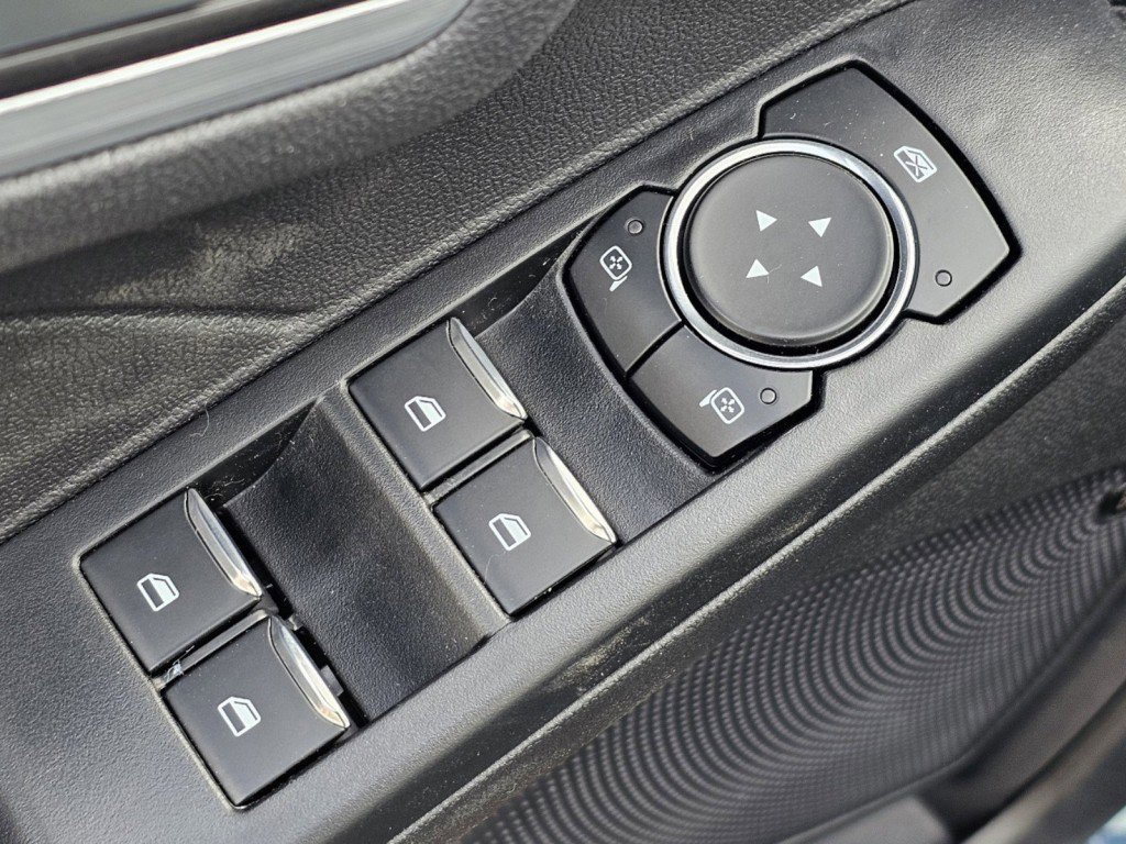 2025 Ford Escape Plug-In Hybrid photo 25