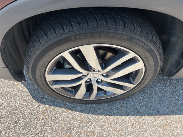 2017 Honda Pilot Elite photo 9