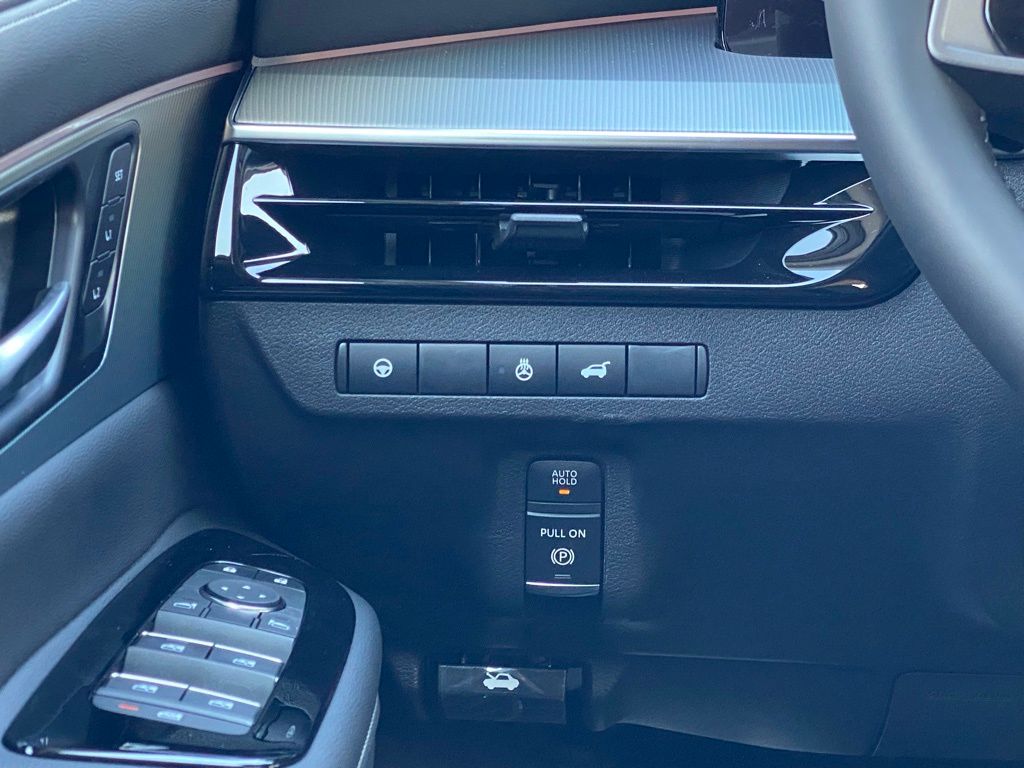 2025 Nissan Murano SL photo 22