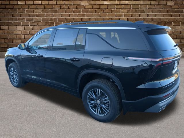 2026 Chevrolet Traverse photo 2