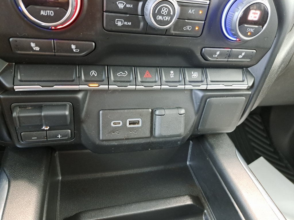 2021 Chevrolet Silverado 1500 RST photo 13