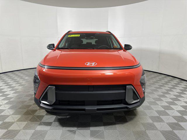 2026 Hyundai Kona SEL photo 2