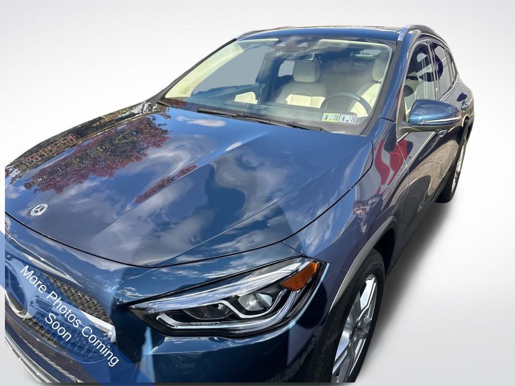 2023 Mercedes-Benz GLA Base