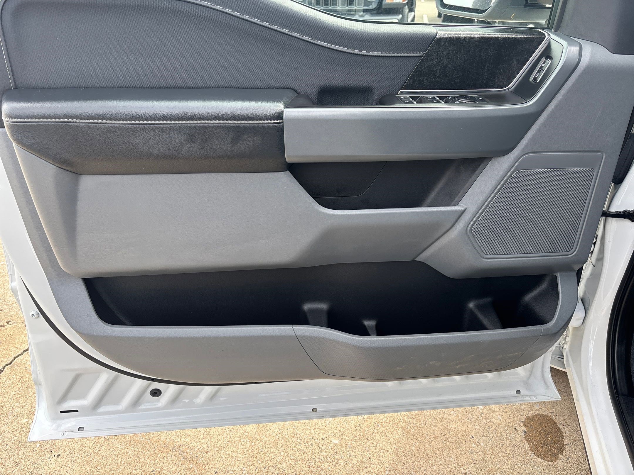 2023 Ford F-150 XLT photo 19