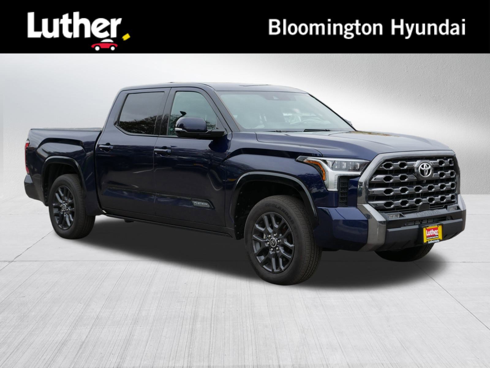 2022 Toyota Tundra Platinum's photo