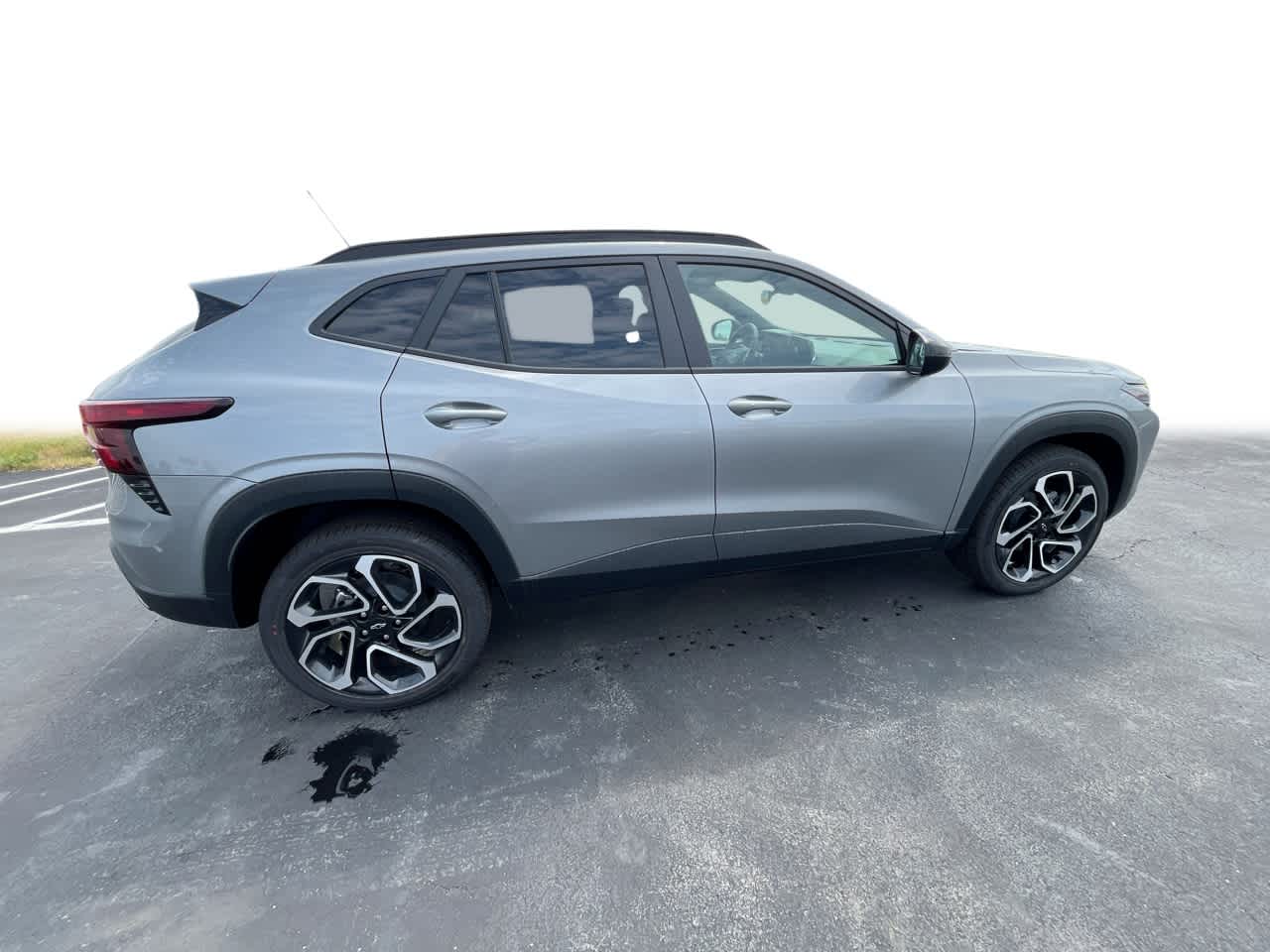 2025 Chevrolet Trax photo 9