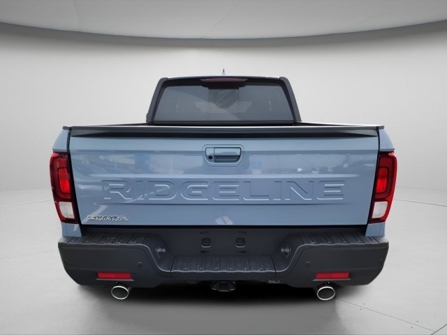 2025 Honda Ridgeline Black Edition photo 6