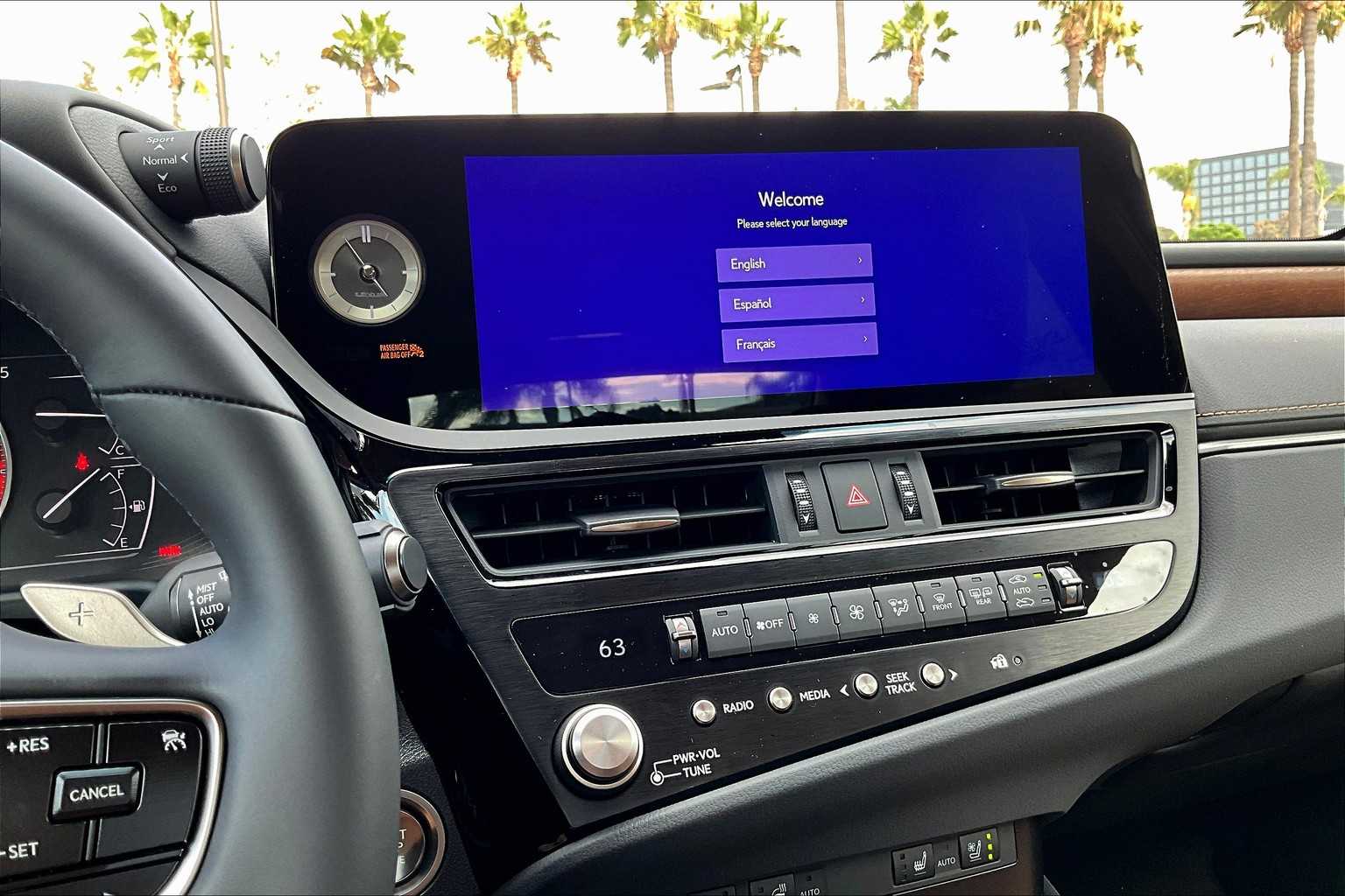 2025 Lexus ES 350 photo 6