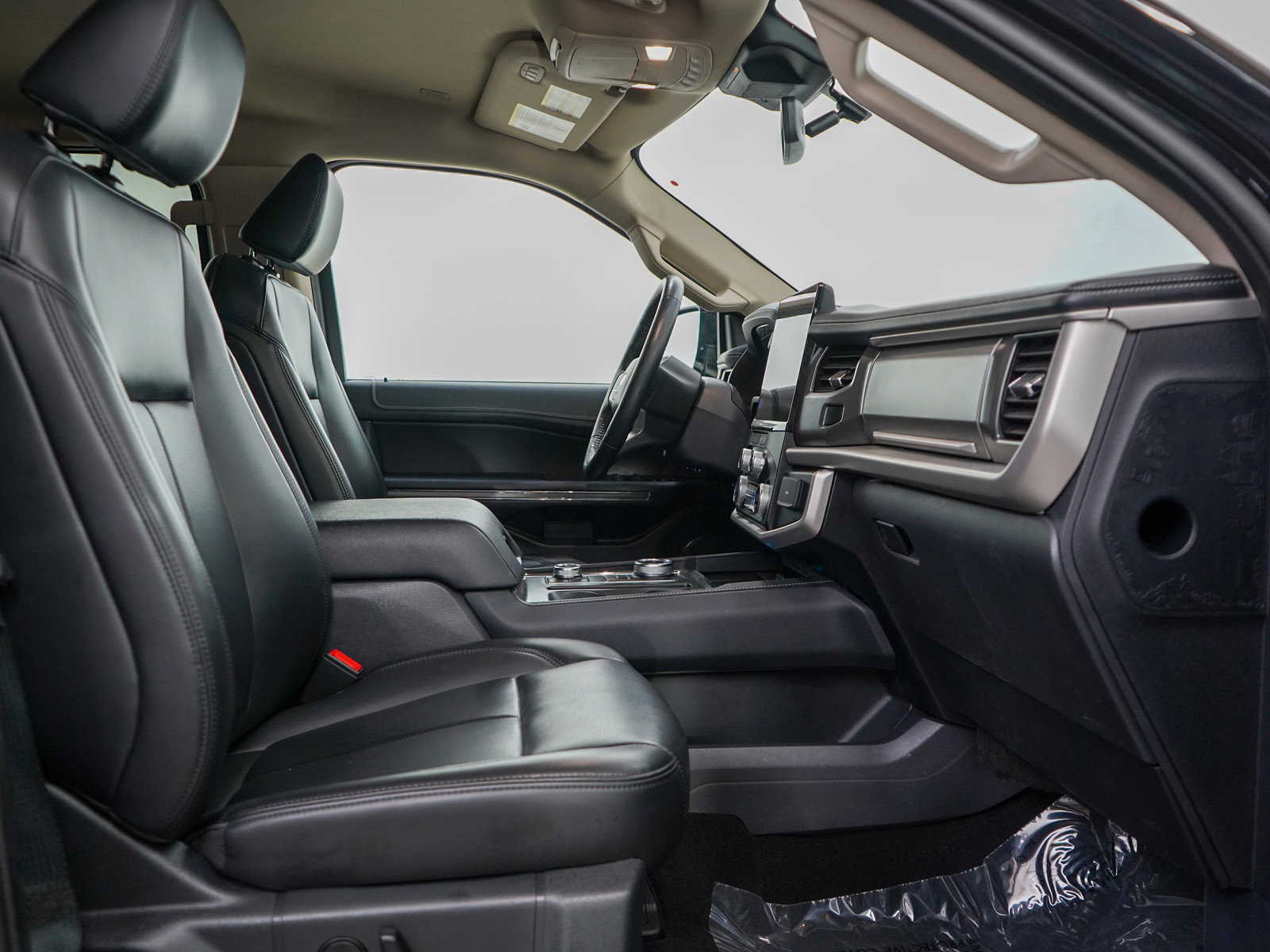 2024 Ford Expedition MAX XLT photo 9