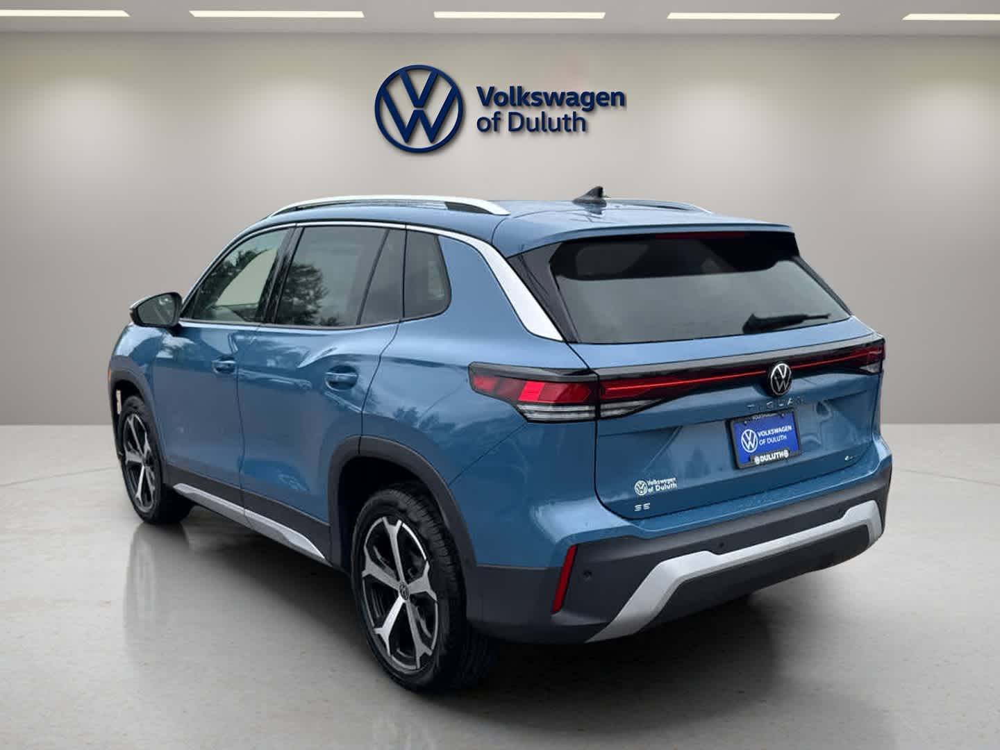2025 Volkswagen Tiguan SE photo 2