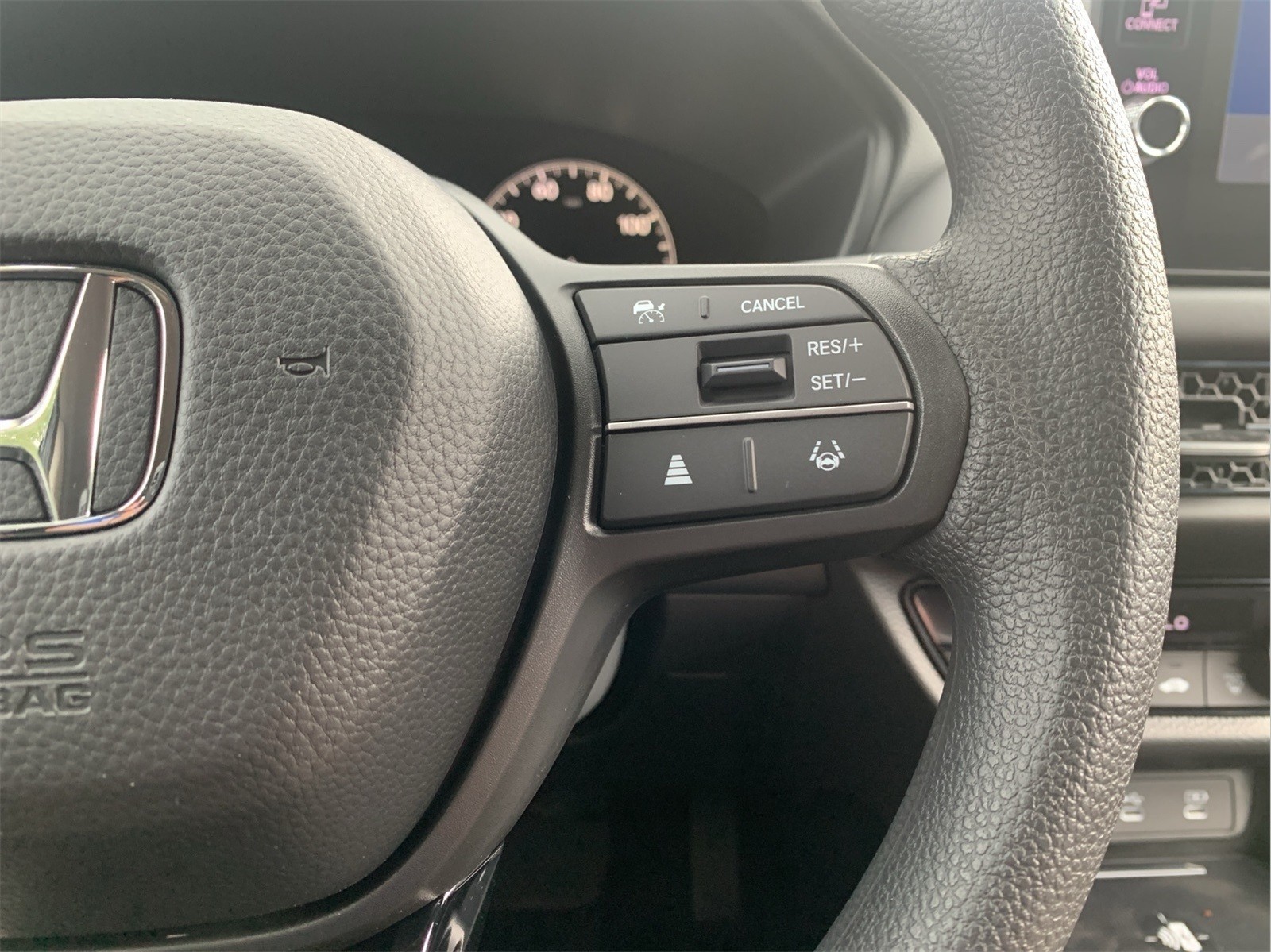 2026 Honda HR-V LX photo 3