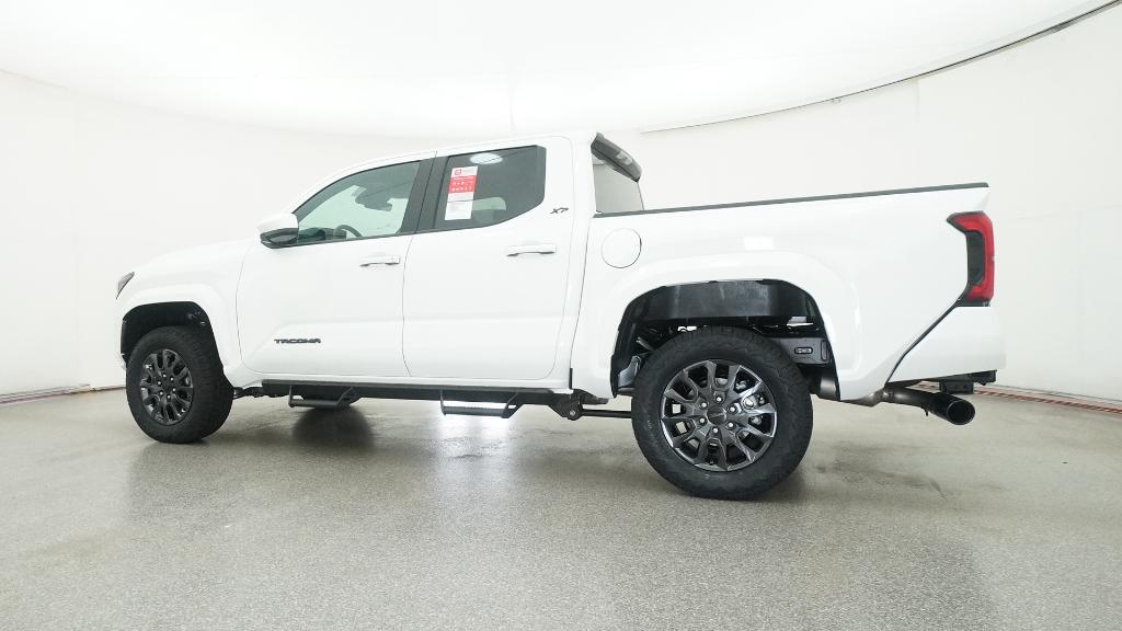 2025 Toyota Tacoma SR5 4x4 Double Cab photo 12