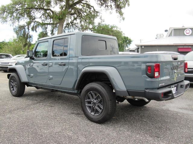 2025 Jeep Gladiator Sport S photo 4